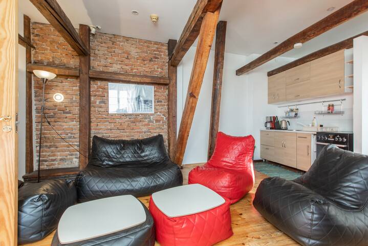 Penthouse Apartment with 4 bedrooms in Old Town gallery image 4