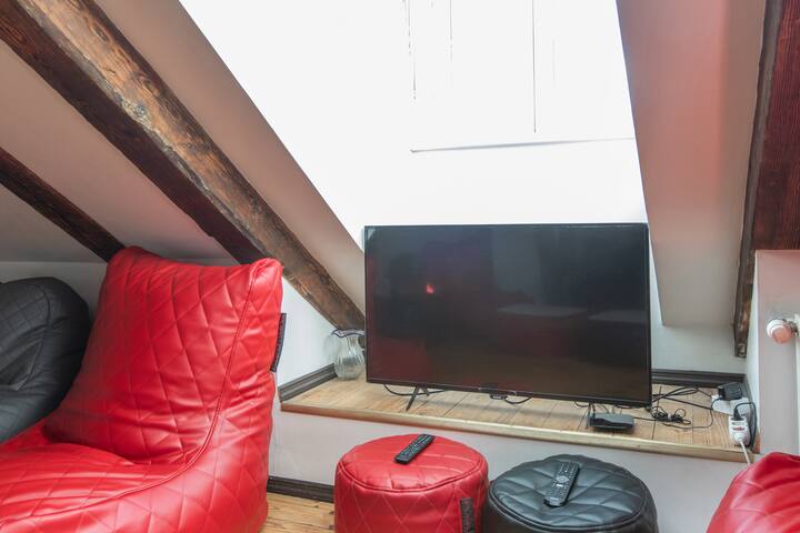 Penthouse Apartment with 4 bedrooms in Old Town gallery image 5