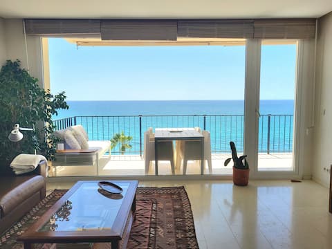 Anuncio de Airbnb popular: Mi Bella Mar, exquisite apartment in Altea center en Altea