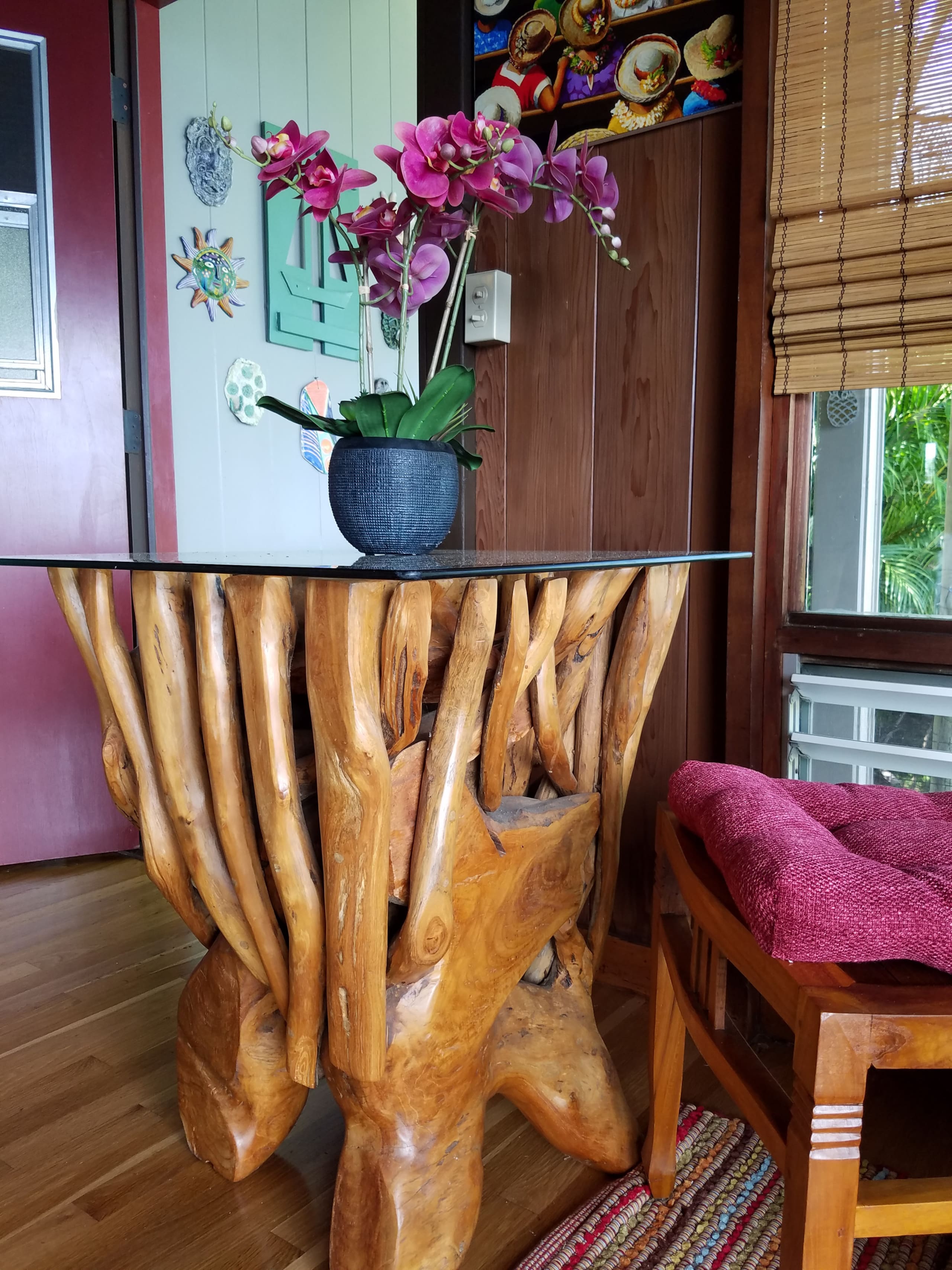Home in Laupahoehoe · ★4.94 · 2 bedrooms · 2 beds · 1.5 baths - Photo 8