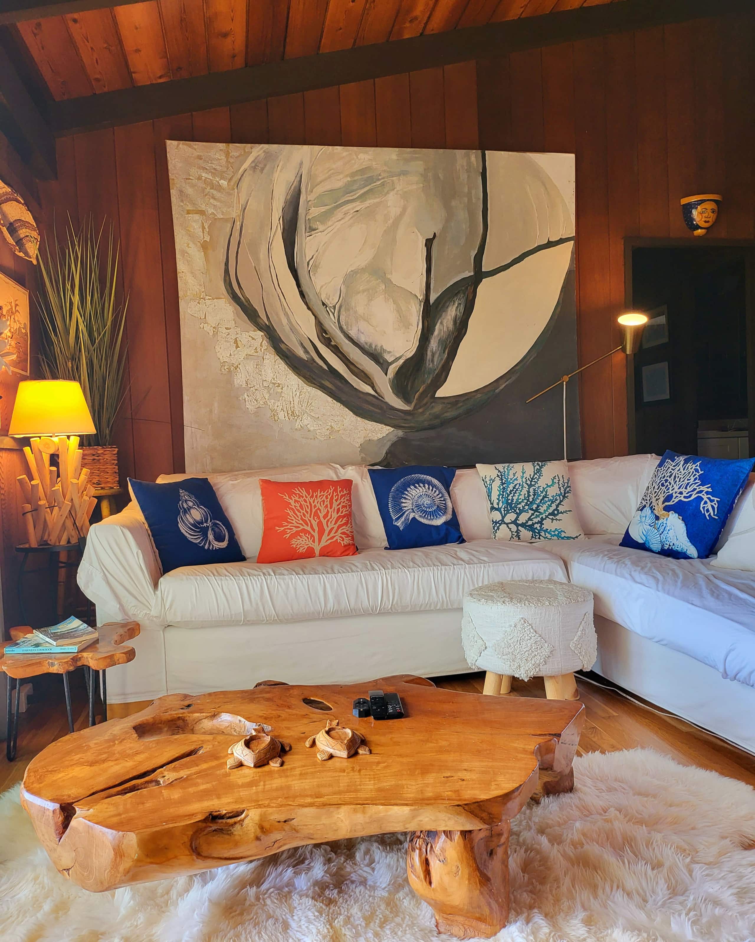 Home in Laupahoehoe · ★4.94 · 2 bedrooms · 2 beds · 1.5 baths - Photo 5