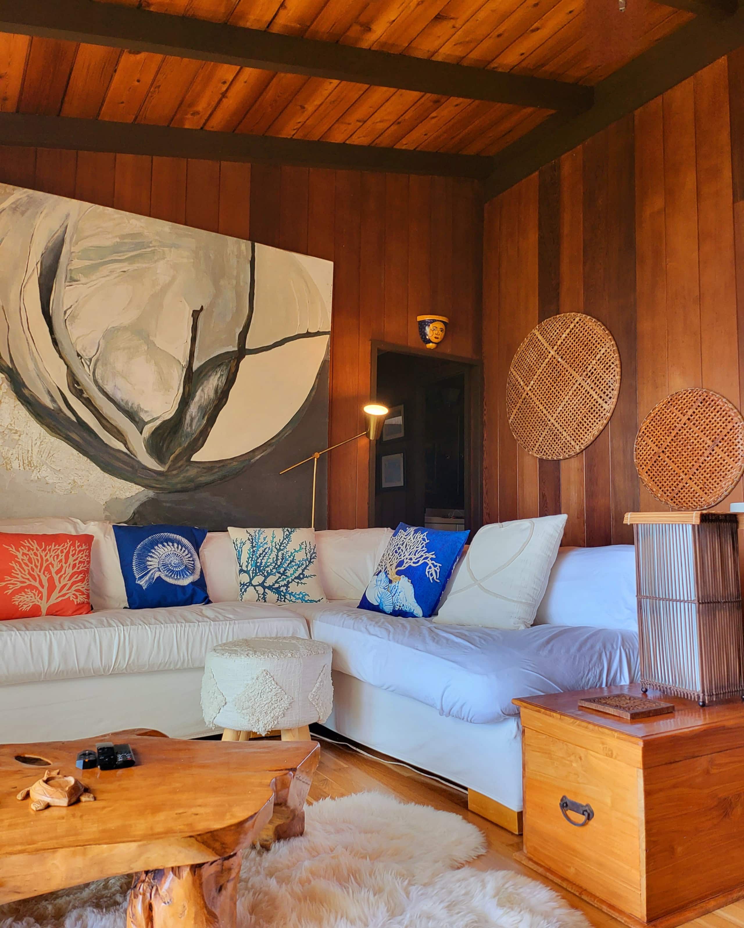 Home in Laupahoehoe · ★4.94 · 2 bedrooms · 2 beds · 1.5 baths - Photo 3