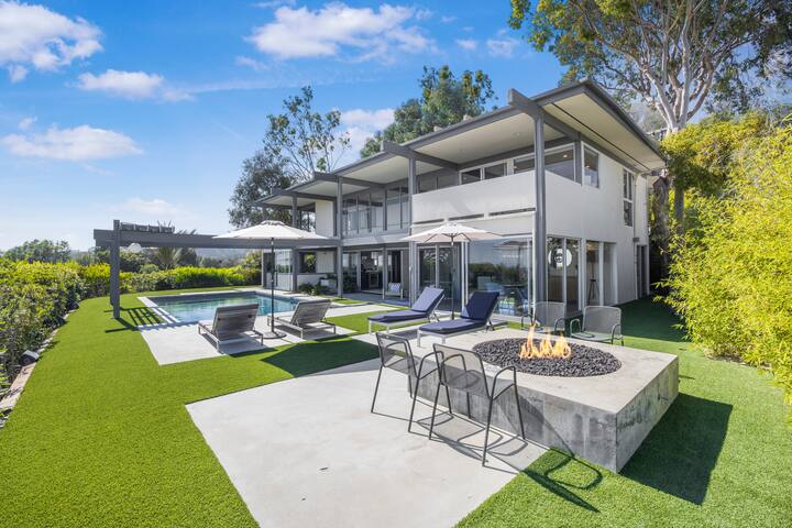 Beverly Hills Villa with Pool and Amazing Views gallery image 5