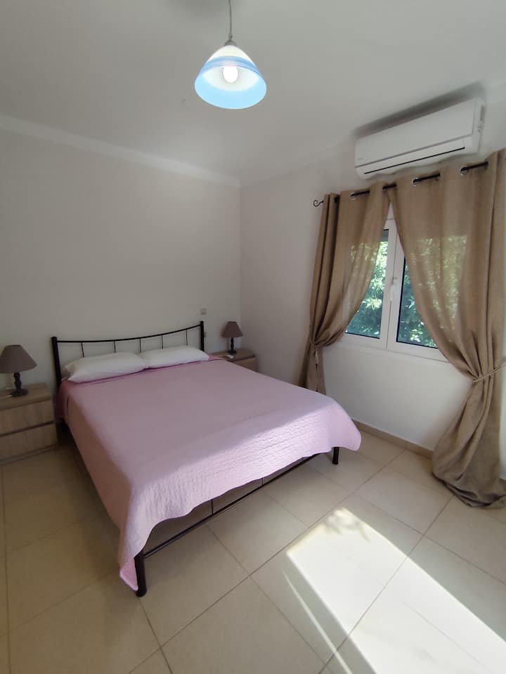 საძინებელი 1