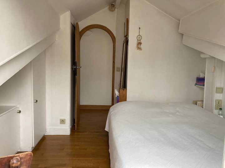 Много шкафове