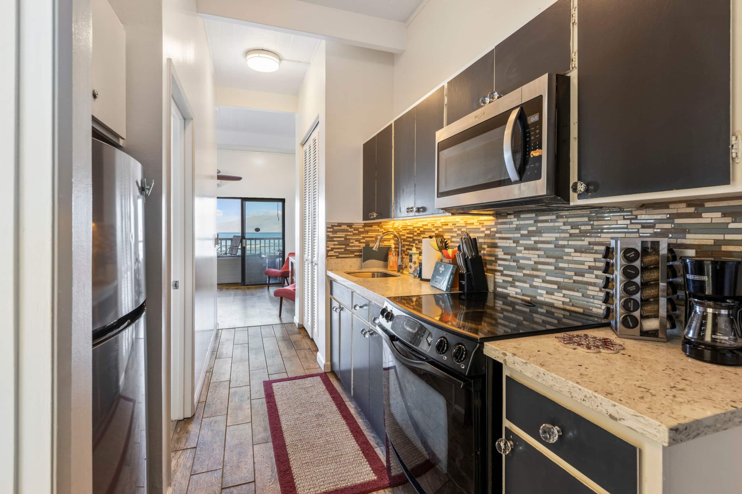 Condo in Lahaina · ★4.97 · 1 bedroom · 1 bed · 1 bath - Image 10