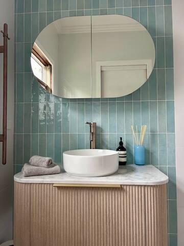 Carinya Beach House – stunning views & speedy wifi gallery image 4