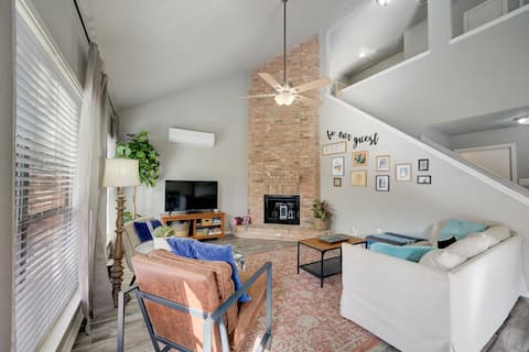 Top Airbnb: Spotless, Prime Location, Everything you Need! in Northwest
