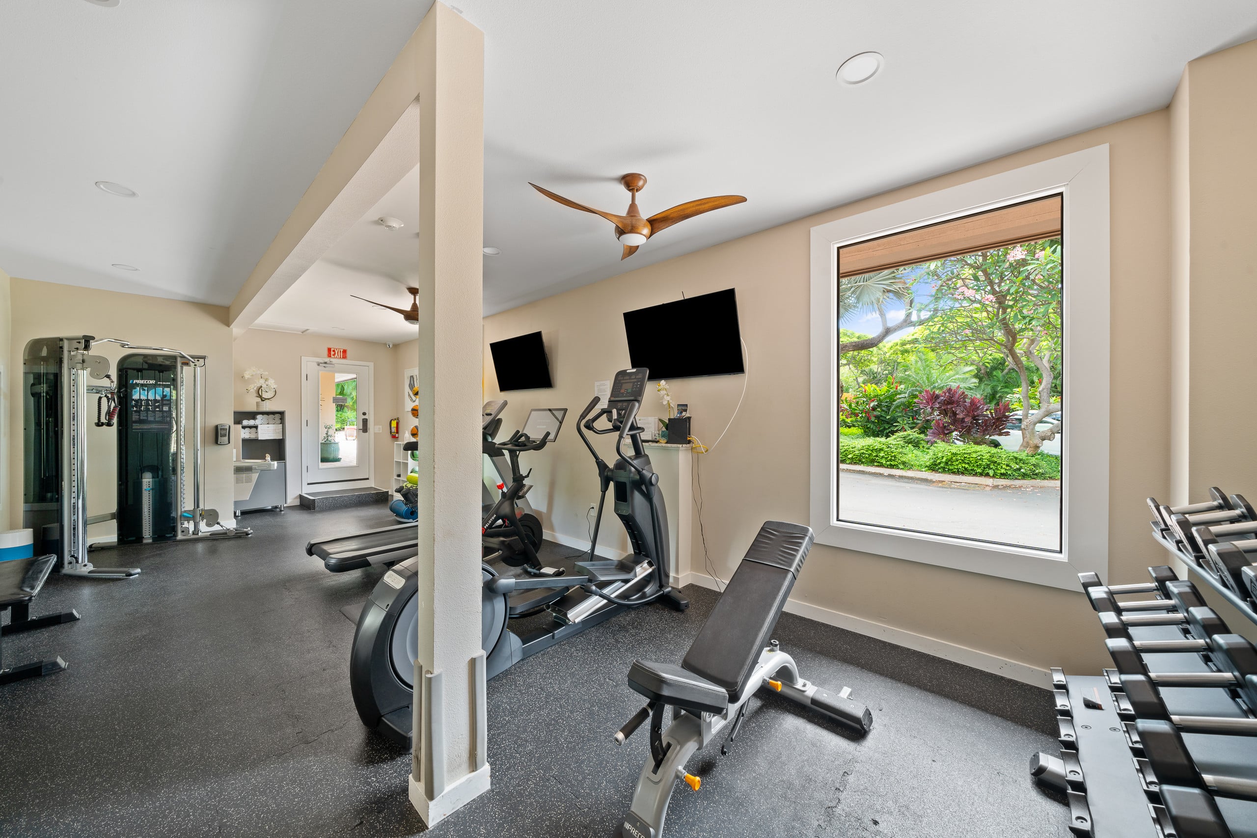 Condo in Kihei · ★4.87 · 2 bedrooms · 3 beds · 2 baths - Image 34