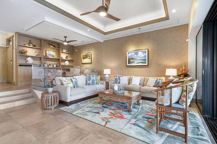 Large Luxury Condo Hotel-Zoned (won’t be banned!)