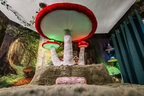 Enchanted Forest (Morrison Hot Tub Cottage)