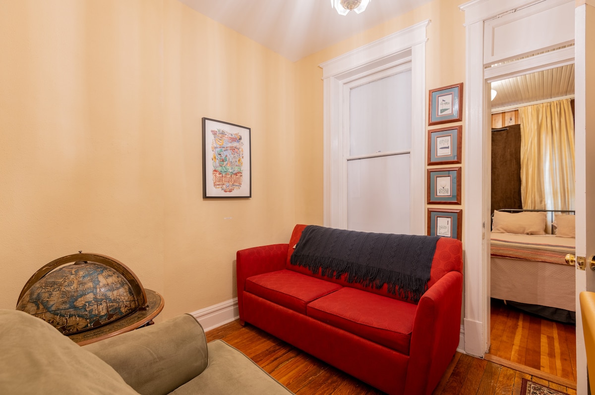 Spavaća soba i salon 