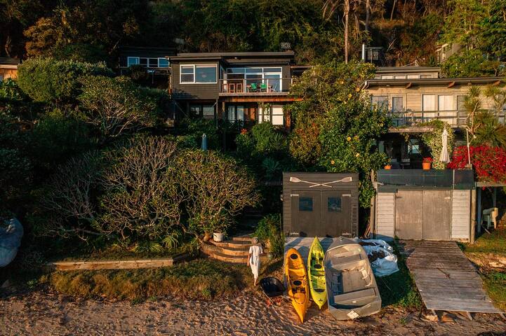 “Bliss”, On the Sand, Views, Great Mackerel Beach