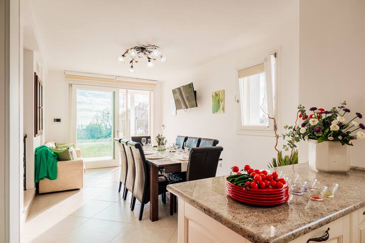 Villa Sanssouci 8, Emma Villas gallery image 3