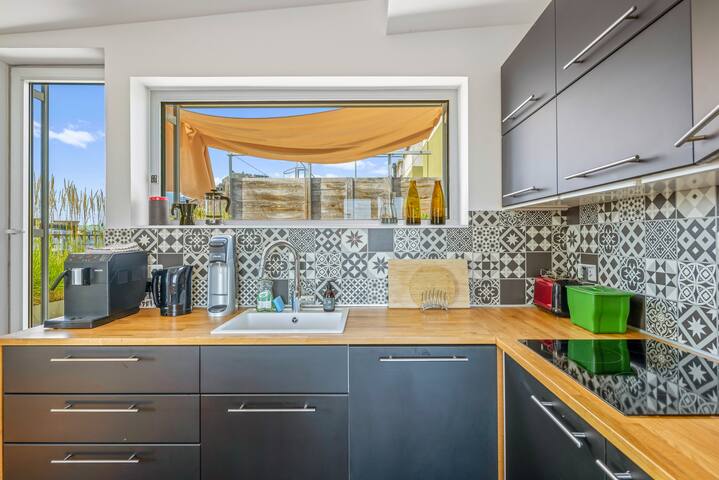 Panoramic city view, Loft next to city centre 2 gallery image 5