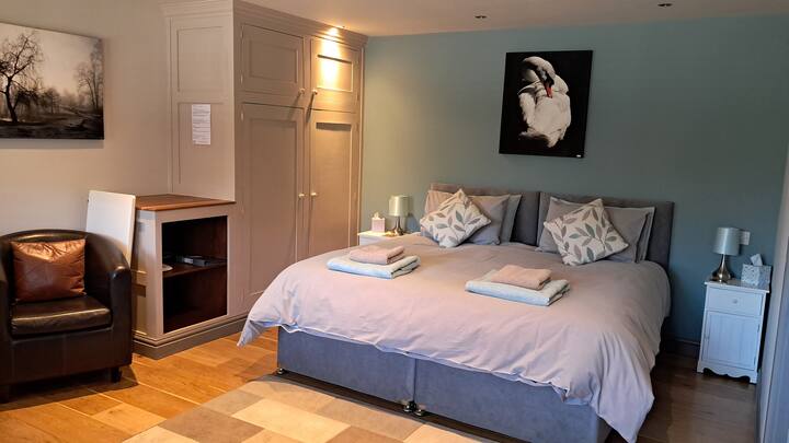 Double bed configuration