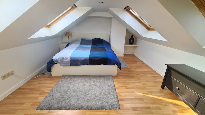 Спална соба 4. (3-ти кат)