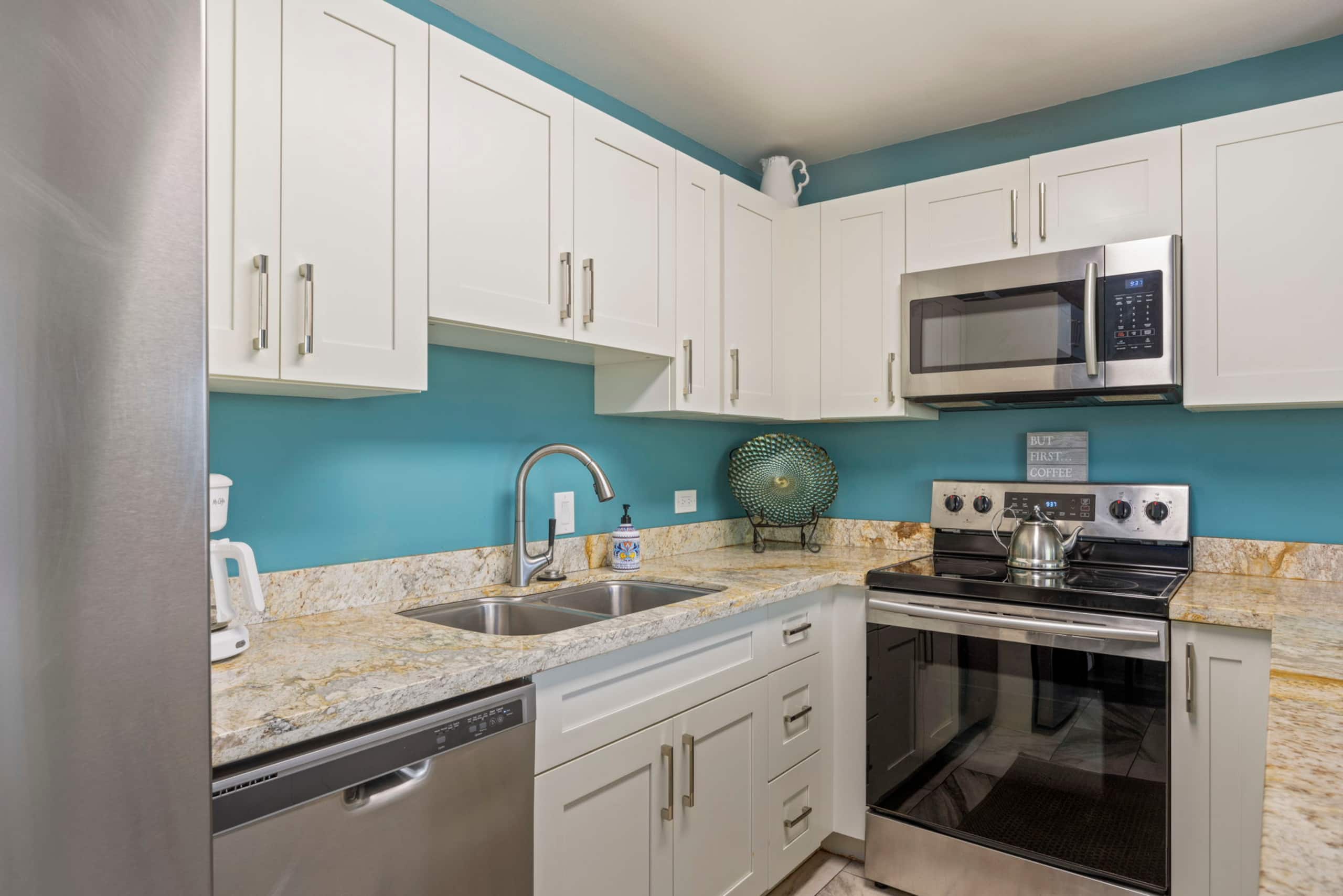 Condo in Kihei · ★4.74 · 1 bedroom · 2 beds · 1 bath - Image 12