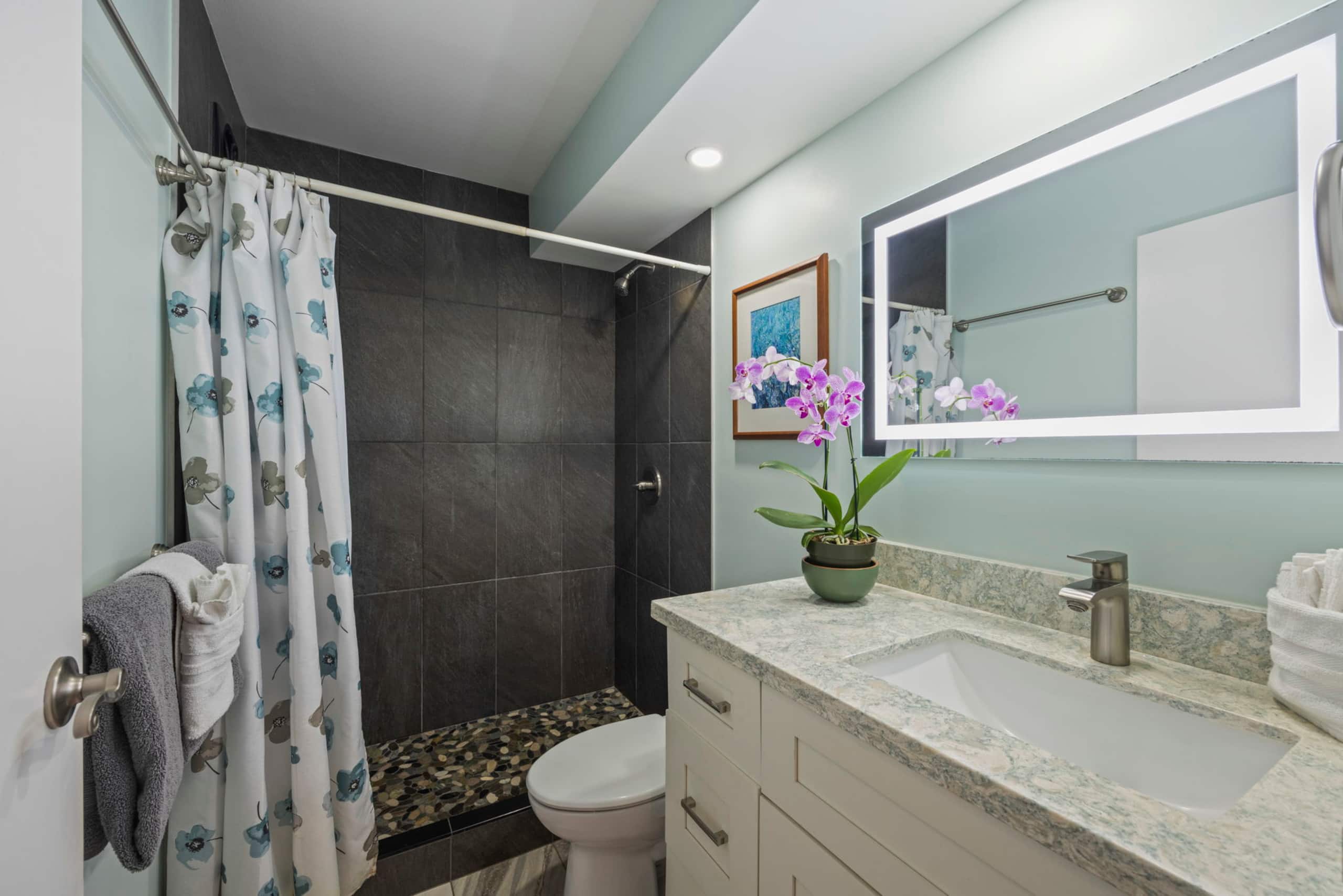 Condo in Kihei · ★4.74 · 1 bedroom · 2 beds · 1 bath - Image 17