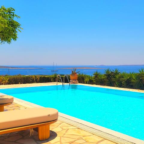 Luxury villa private pool in Paros gallery image 5