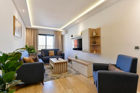 Top Airbnb: Charming Cozy | Rabat Center | Parking, A/C, Fiber in Arrondissement Hassan مقاطعة حسان