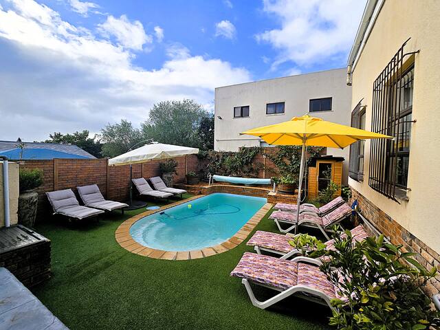 Walters Lane Luxury Mainhouse – No loadshedding gallery image 3