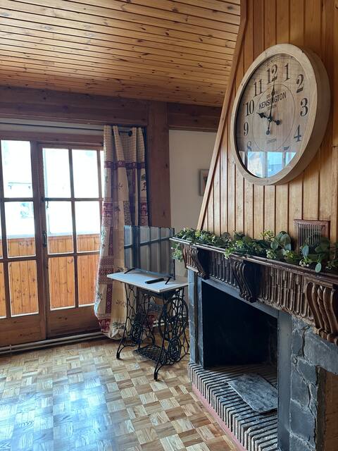 Top Airbnb: 4 bedroom apartment in Benasque en Benasque/Benás