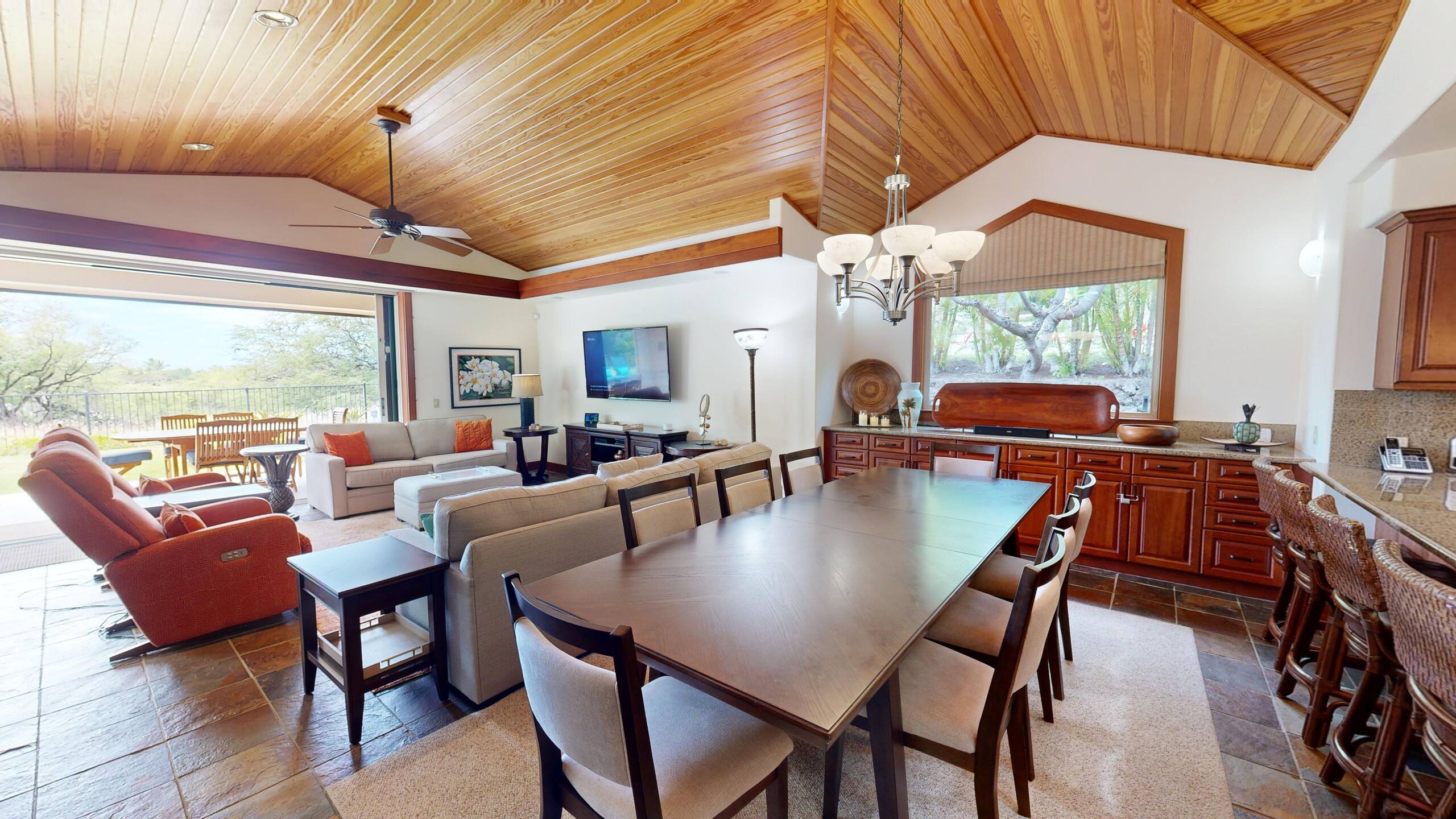 Home in Waimea · ★4.8 · 4 bedrooms · 8 beds · 3.5 baths - Image 4