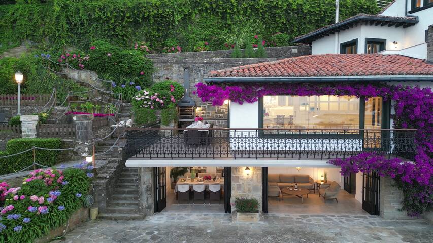 Magnificient Villa seafront San Sebastian gallery image 5