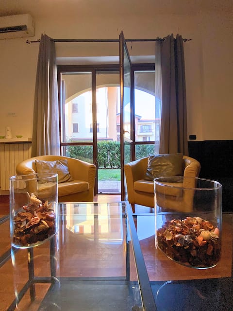 Roma 2 Apartment - THE V Collection