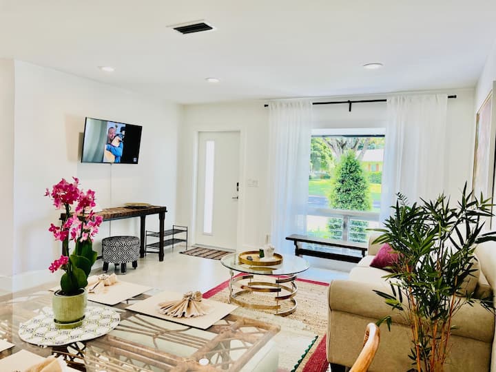 Casita Bonita - Boca Raton, FL