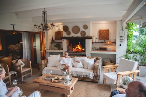 The Farmhouse At Croxley Farm