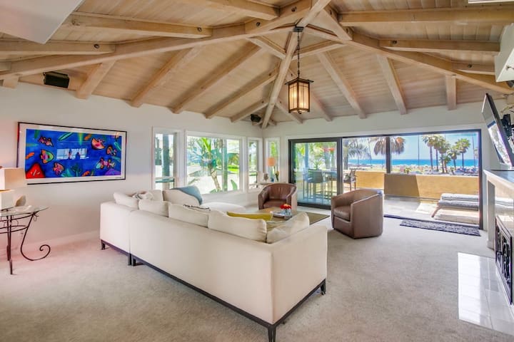 Ocean Front at La Jolla Shores