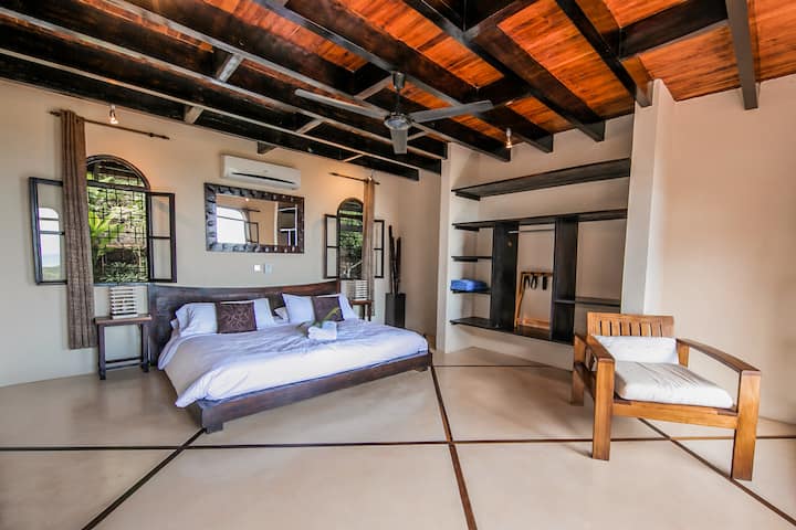 Condo 2 - Master Bedroom