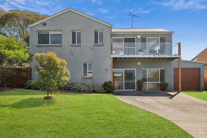 Percy’s Beach House with spa gallery image 5