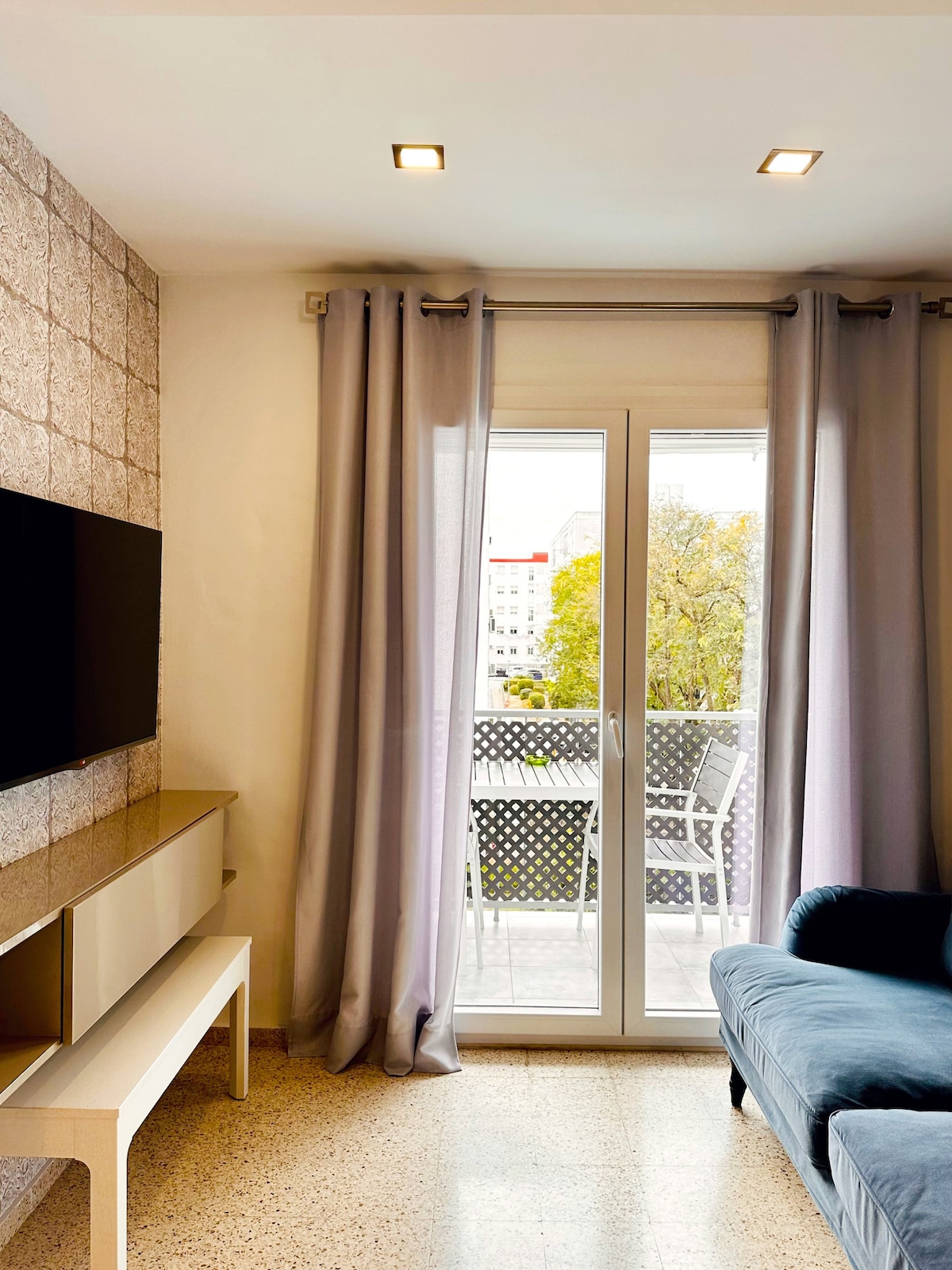 Erfolgreiche Airbnb-Immobilie: Apartment Near Train Station VUT/CA/06078 in Jerez De La Frontera