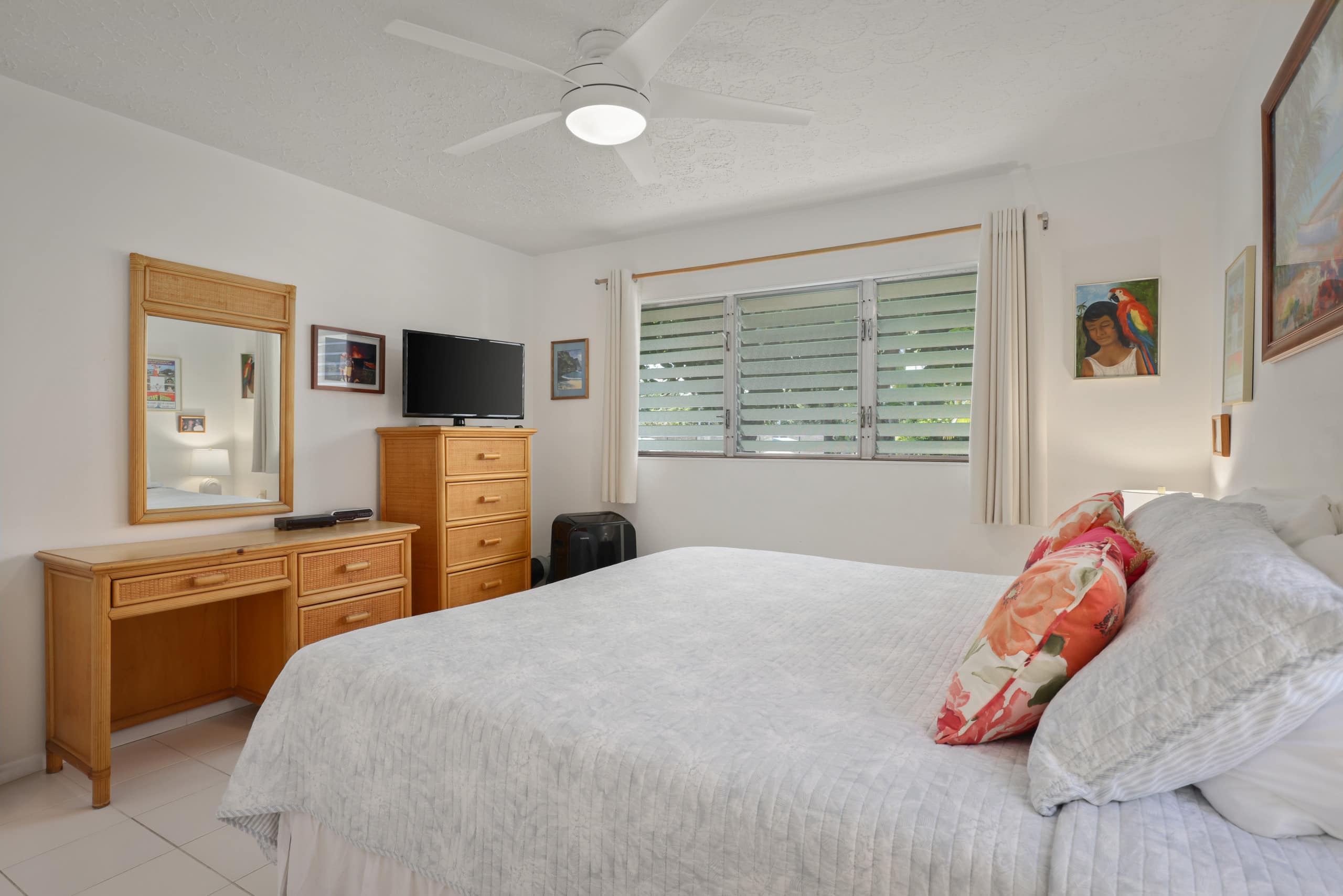 Townhouse in Kailua-Kona · ★4.68 · 2 bedrooms · 3 beds · 2 private baths - Image 9