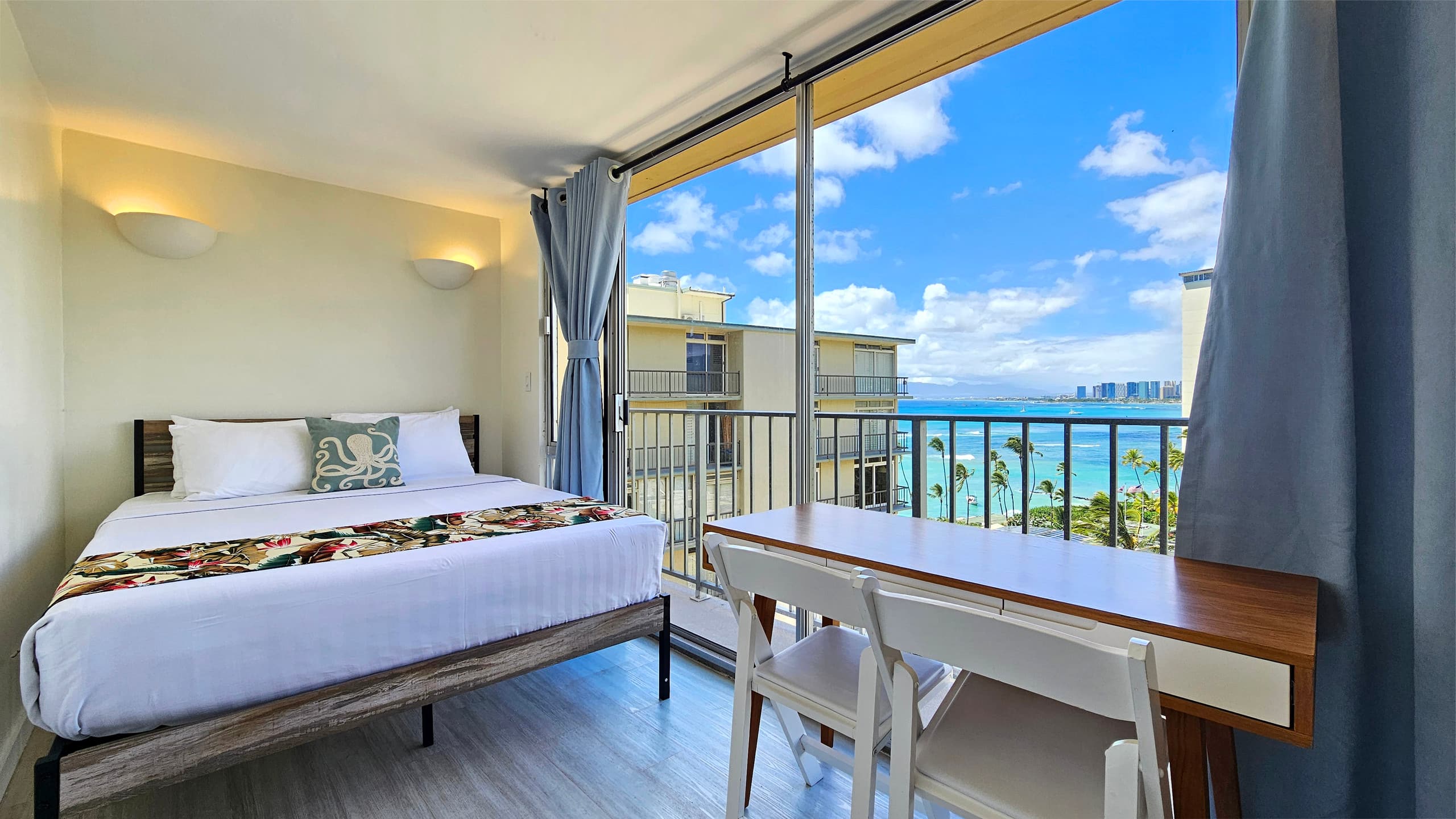DHBH 1202 1 Bedroom Retreat with Stunning Views - Image 1