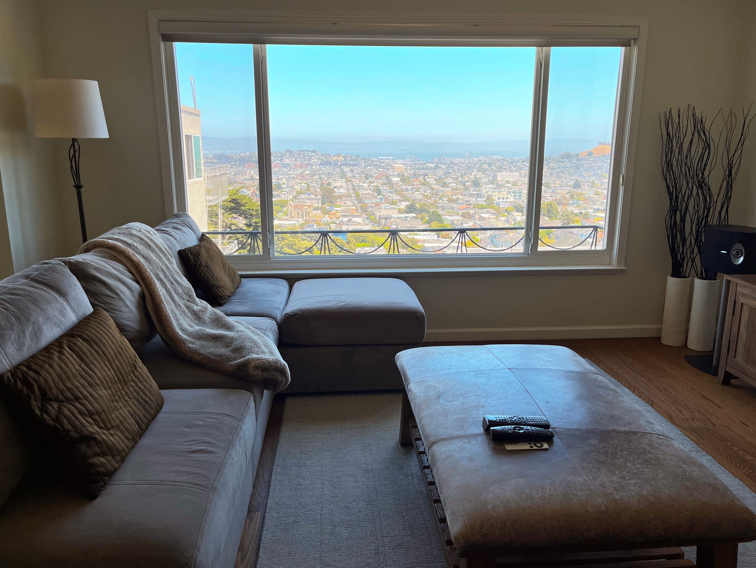 Condo in San Francisco · ★4.94 · 3 bedrooms · 3 beds · 2 baths - Image 2