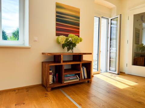 Popular Airbnb listing: Altstadtnest Klagenfurt - City Center Apartment in Innere Stadt