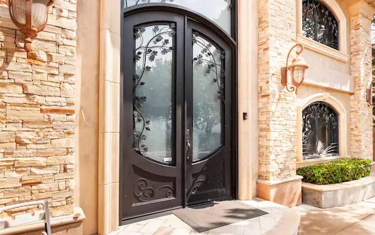 Calabasas Villa Lake View Home gallery image 3