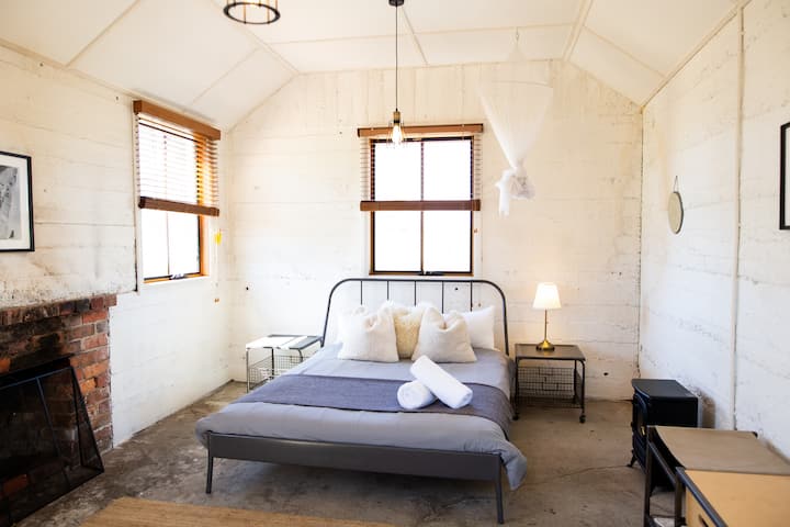 საძინებელი 4