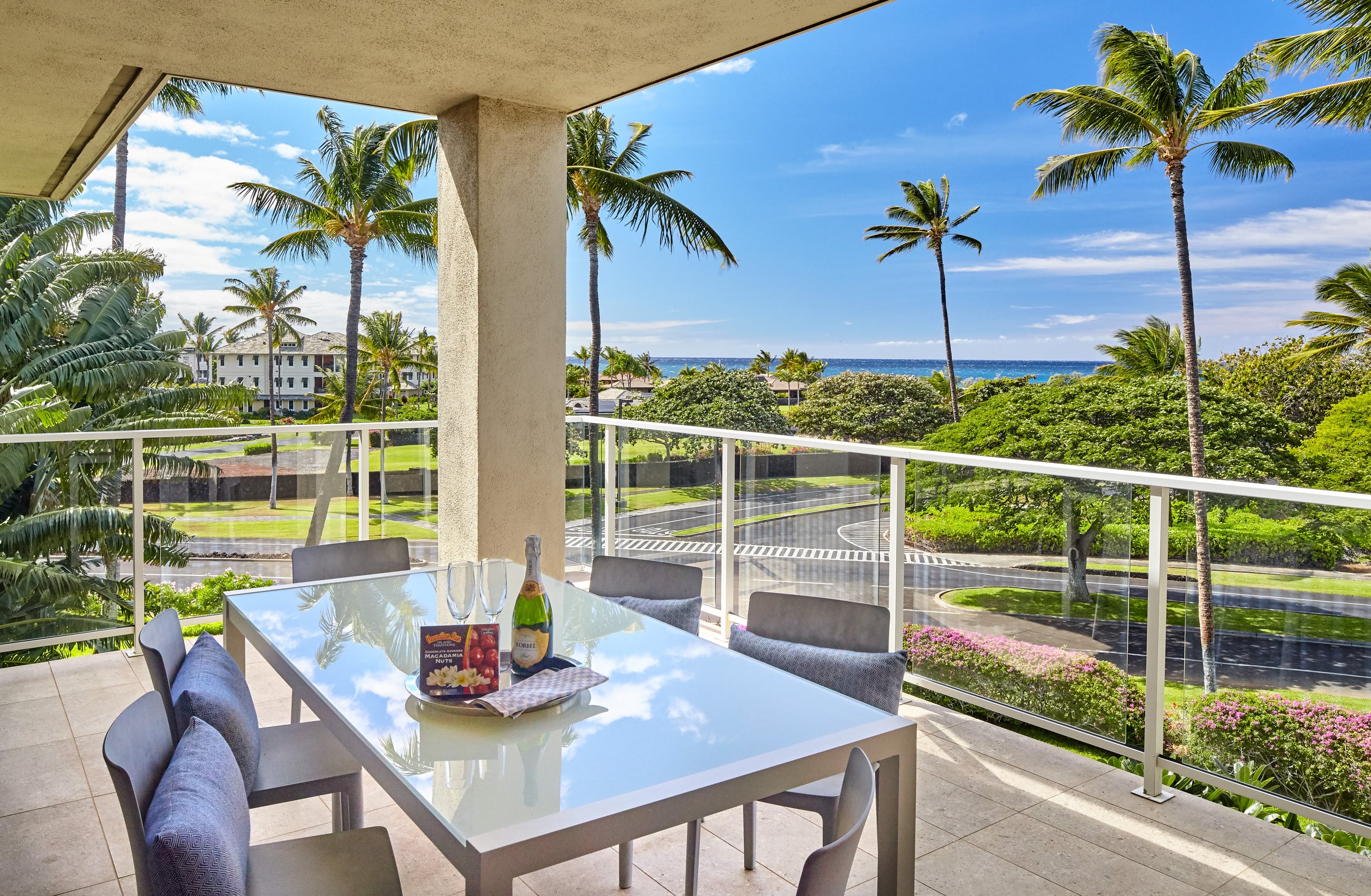 Vista Waikoloa A301 Oceanview Condo, Bright, Chic - Photo 18