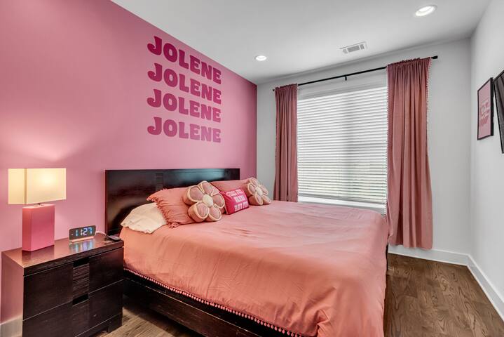 Dolly’s Dream House/RfTop Deck/14 Beds/2nd Hm Opt. gallery image 4