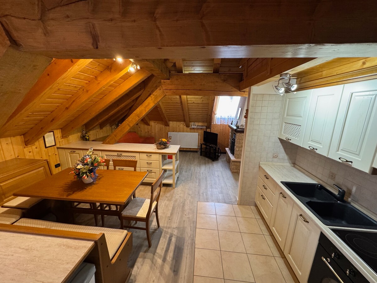 Popular Airbnb listing: Fronte piste /on the ski slopes CIPAT -AT-253571 in Vermiglio