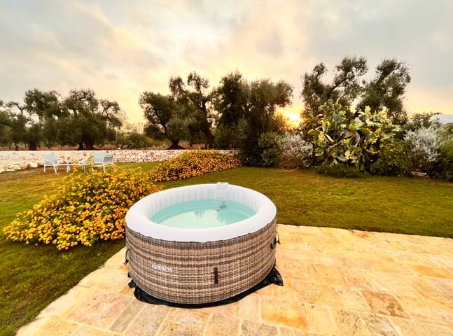 Trullo Al Guappo d’Oro; w private pool in OSTUNI gallery image 3