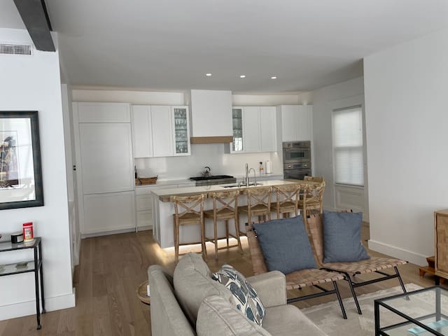 Newport full house, ideal for Large groups