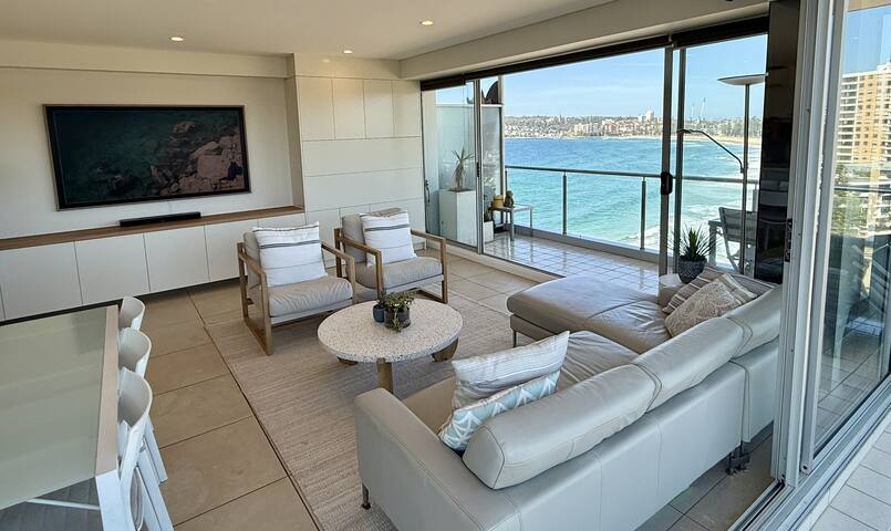 Absolute Manly beachfront direct access & views gallery image 2
