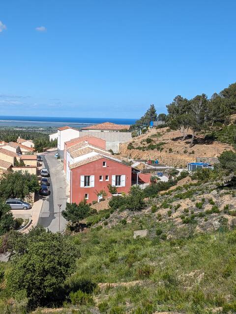 "Little Tuscany", Treilles
