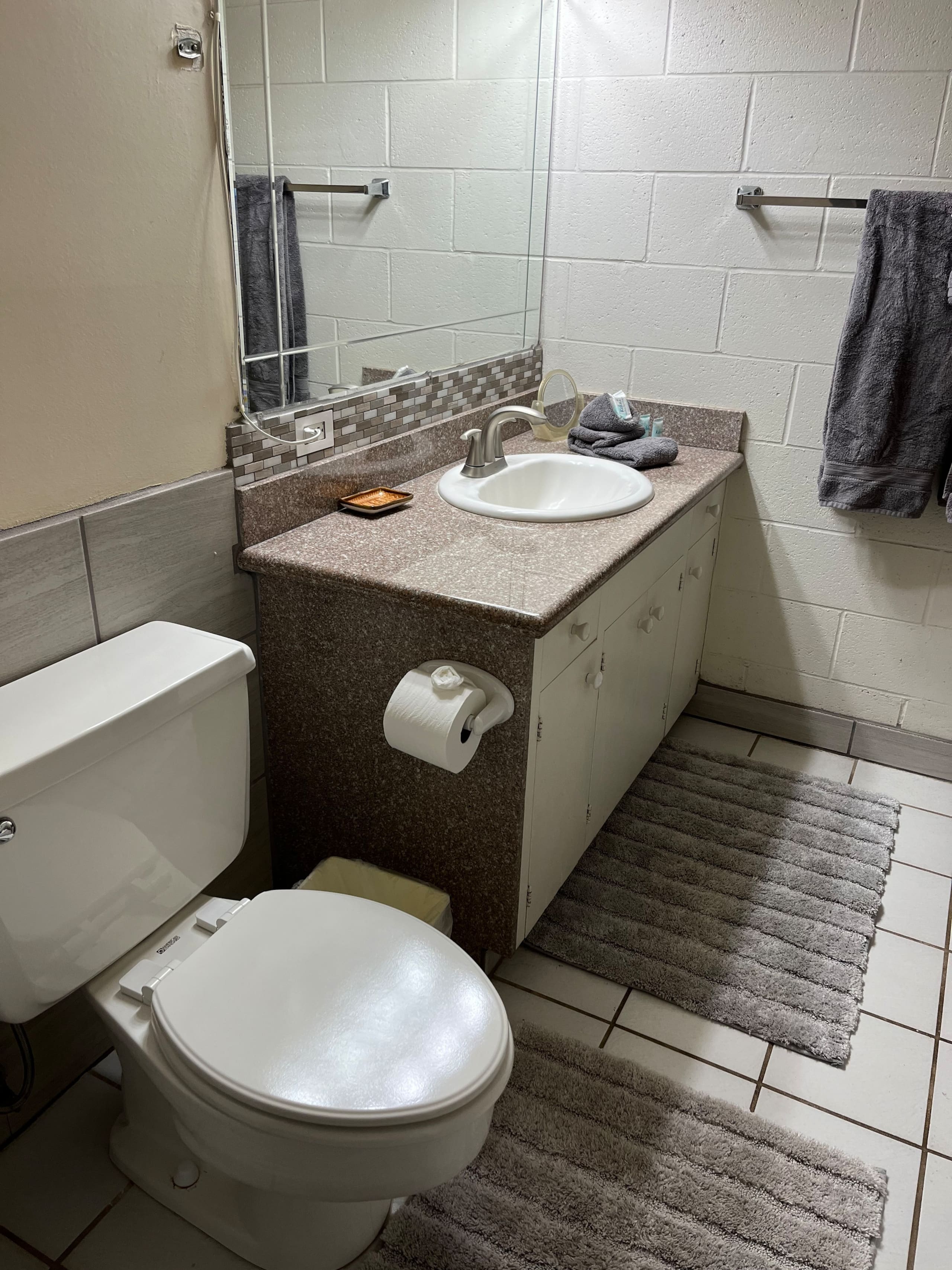 Home in Kihei · ★4.88 · 2 bedrooms · 3 beds · 2 shared baths - Image 4